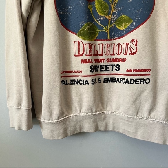 Urban Outfitters Strawberry Vintage Inspired Ivory Pullover Sweatshirt Size S - Picture 7 of 16